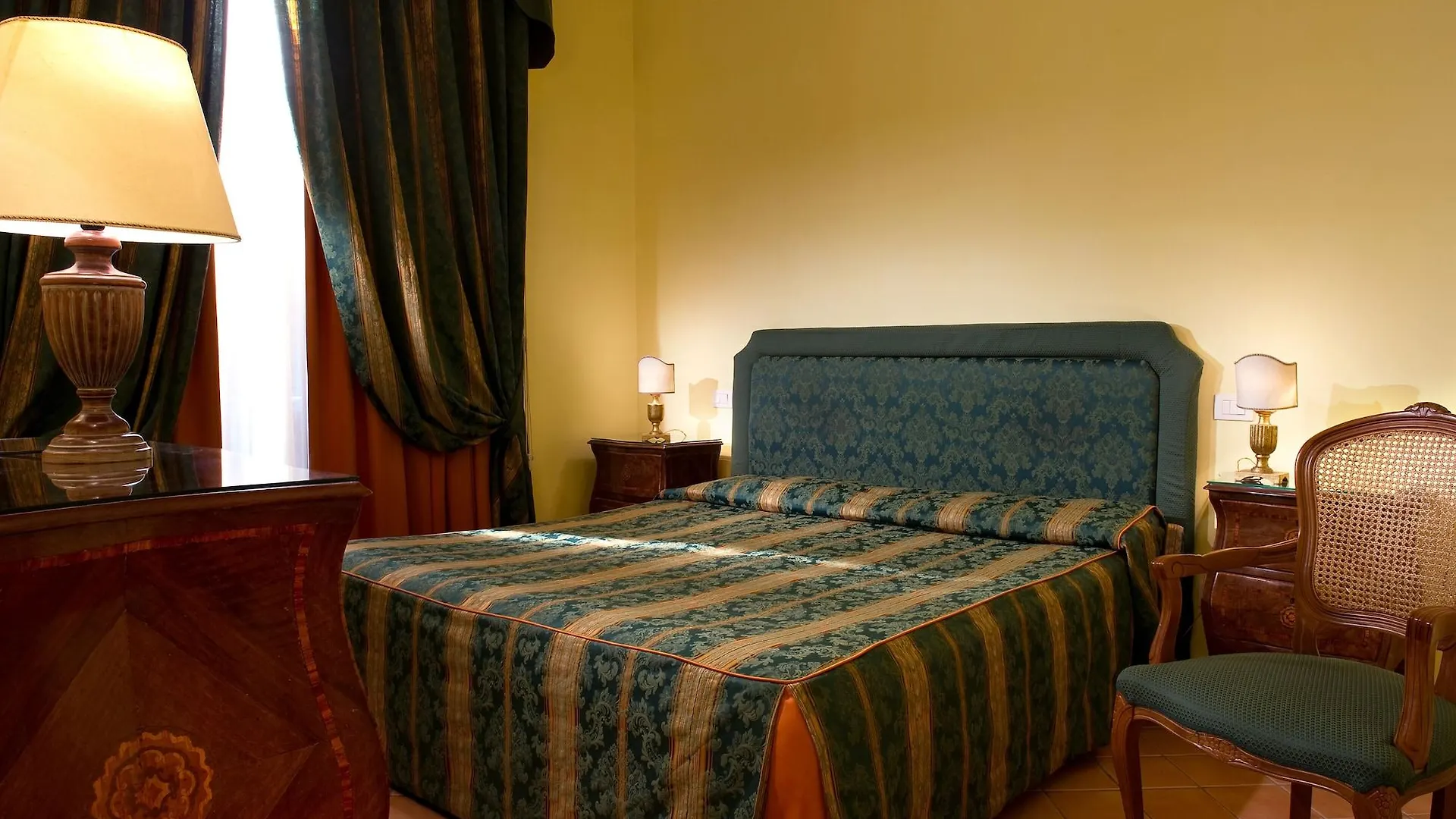 Chiaja Hotel De Charme Naples
