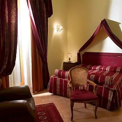 Chiaja Hotel De Charme Naples 3*,